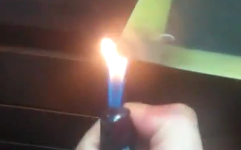 发热板阻燃功能点火实验